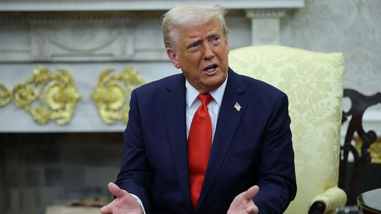 Trump attacks Fed boss Powell for not cutting interest rates