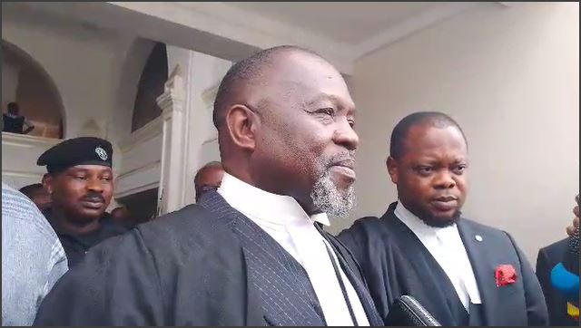 Supreme Court adjourns injunction case on CJ’s removal to May 6