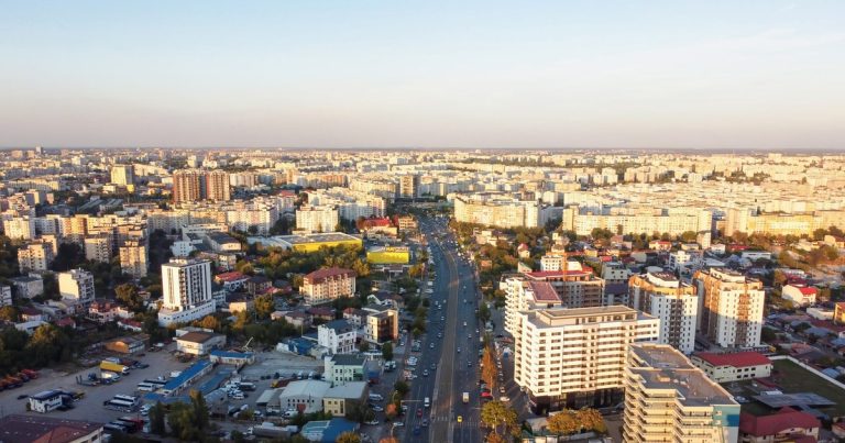 South Africa’s top lender sets sights on Ghana as Africa’s wealth market grows