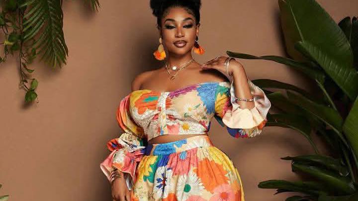 Chic And Elegant Summer Inspired Outfits