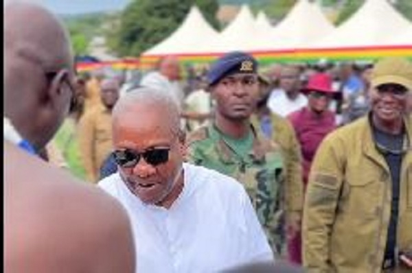 Watch the moment President Mahama signals chiefs to remain seated before greeting them at Dodowa