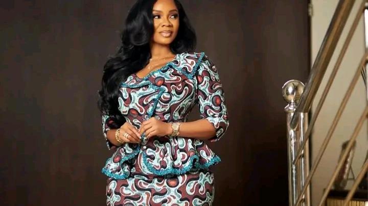 Kaba and Slit Styles for the Modern Woman