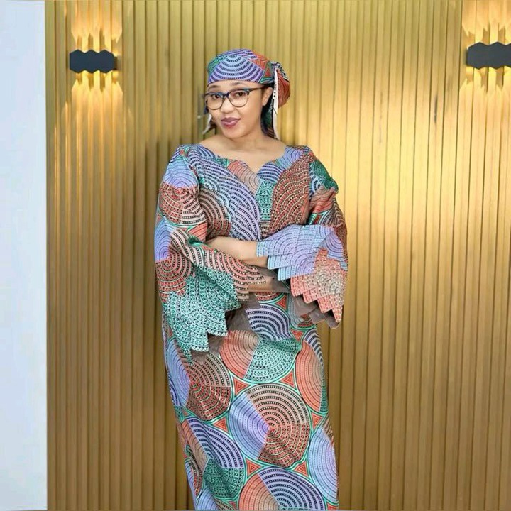 Trendy And Sophisticated Outfits Every Woman Can Rock To Parties
