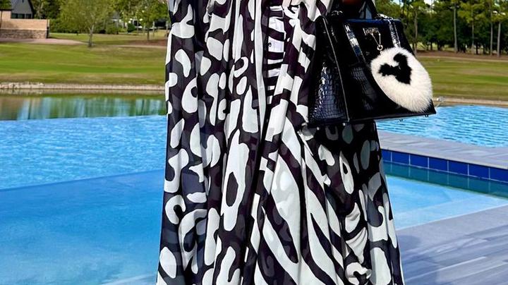 Elegant Kaftan styles for ladies that offer both comfort and class.