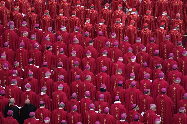What happens in the Sistine Chapel during the election of a Pope