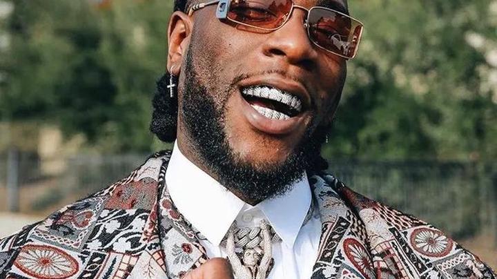Burna Boy Spotted in Morning Traffic After Reportedly Leaving Club