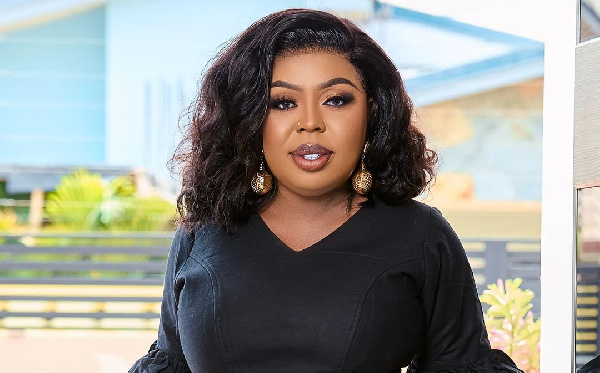 Male artistes are hungry and suffering – Afia Schwarzenegger defends Kofi Mole against drug accusations