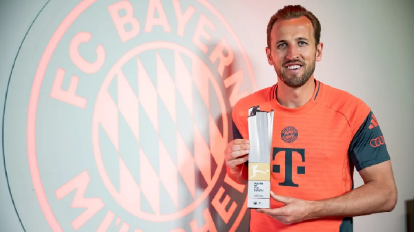 Harry Kane crowned Bundesliga Player of the Season after winning first-ever trophy