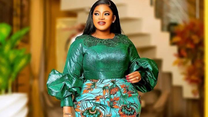 Stylish Ankara Ensembles For Your Viewing Pleasure