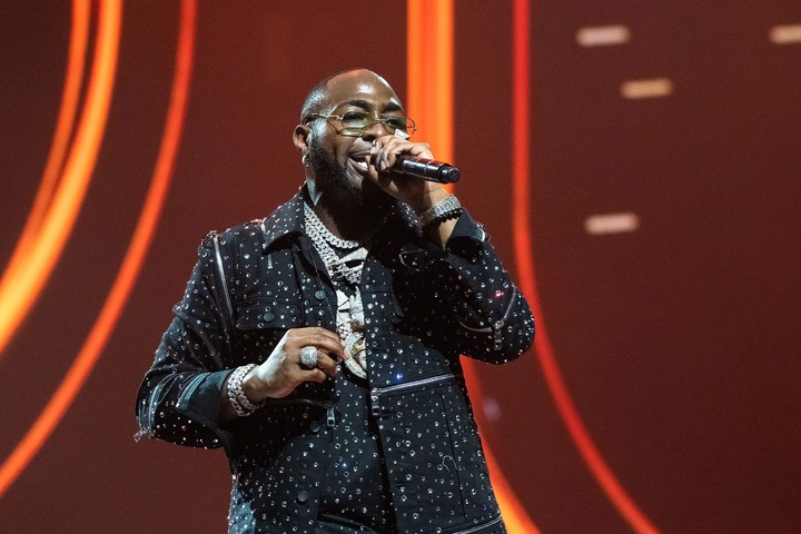 Lots of Nigerian, African artists scared to show their real selves – Davido