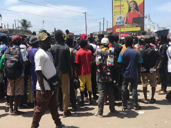 Four injured as Kasoa traders clash with Assembly task force over street decongestion