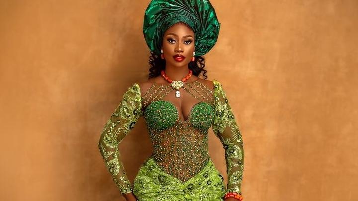 Lace Style for Women: Timeless Elegance and Versatility