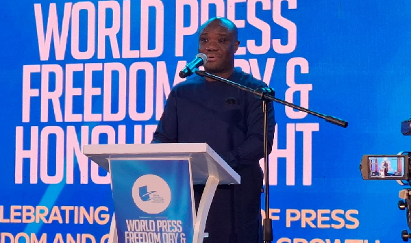 Government pledges improved remuneration for journalists