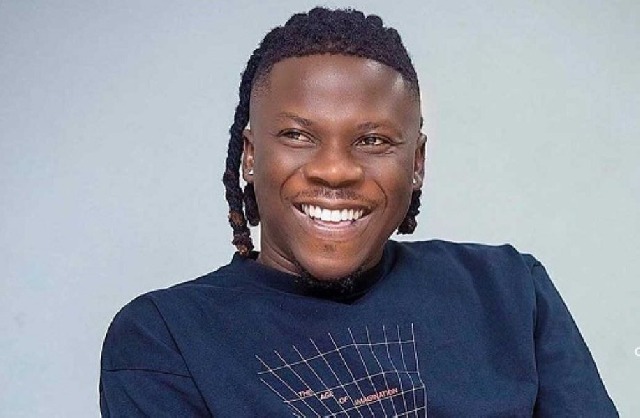 Stonebwoy earns International Relations & Diplomacy master’s degree