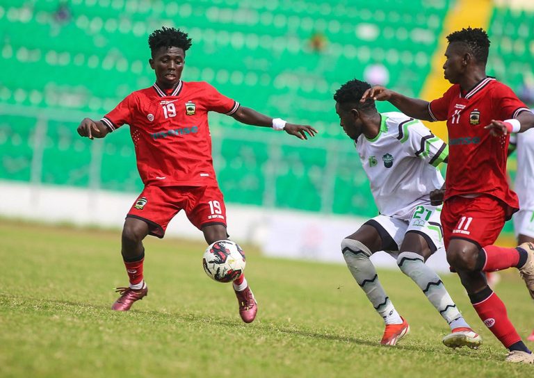 Kotoko thrash poor Dreams FC to retain title hopes