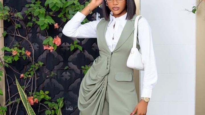 Corporate Wear Outfits for Ladies: Look Stylish and Professional