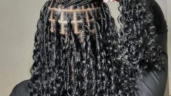 Hairstyles that will fit every lady