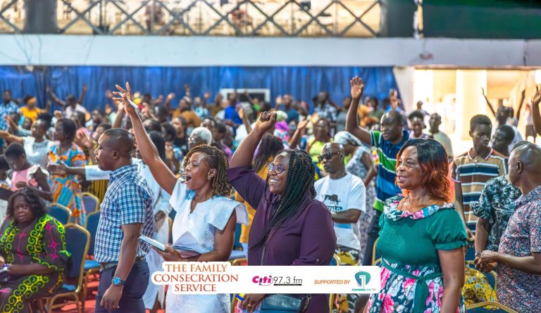 Thousands gather for spirit-filled 2025 Family Consecration Service