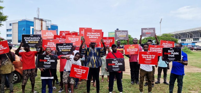 Youth group pickets over CJ’s probe, demands revocation of suspension