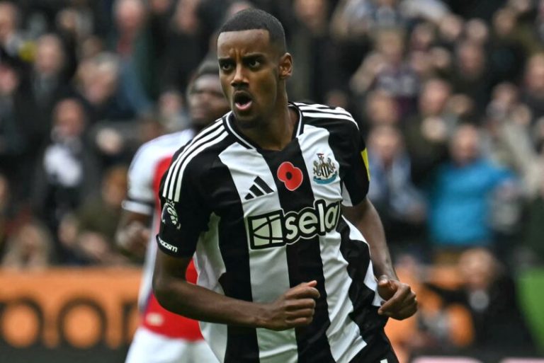 Burglar family jailed for striker Isak’s home raid