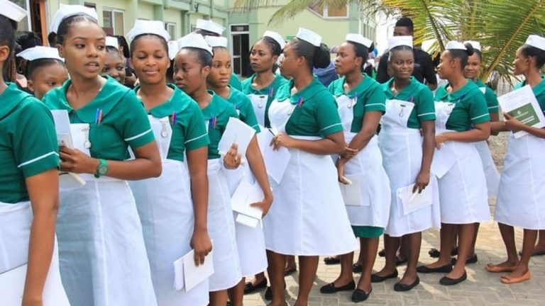 Principal advocates national awards for nurse tutors