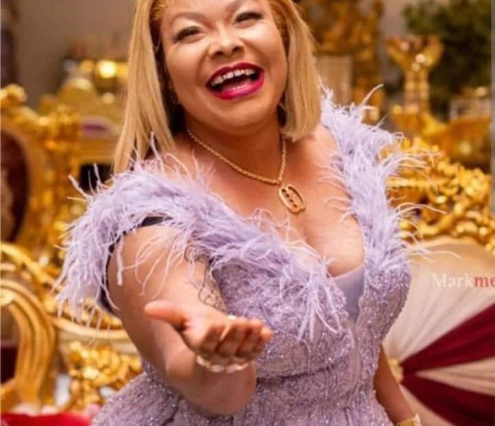 “I’ll walk away with bag full of cash if I meet Mahama” – Agradaa