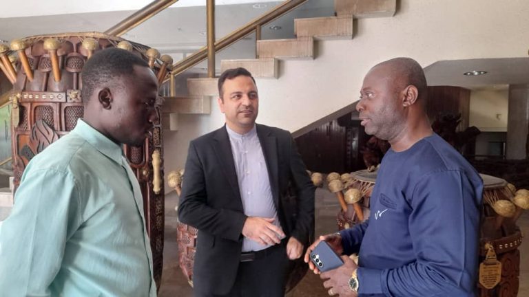 Iranian Cultural Attaché visits National Theatre to deepen ties 