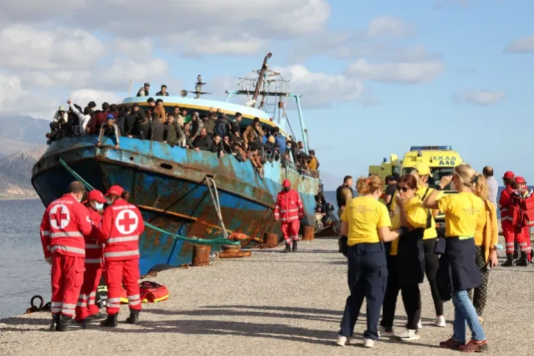 Some 4,000 migrants reach Crete since January, new figures show