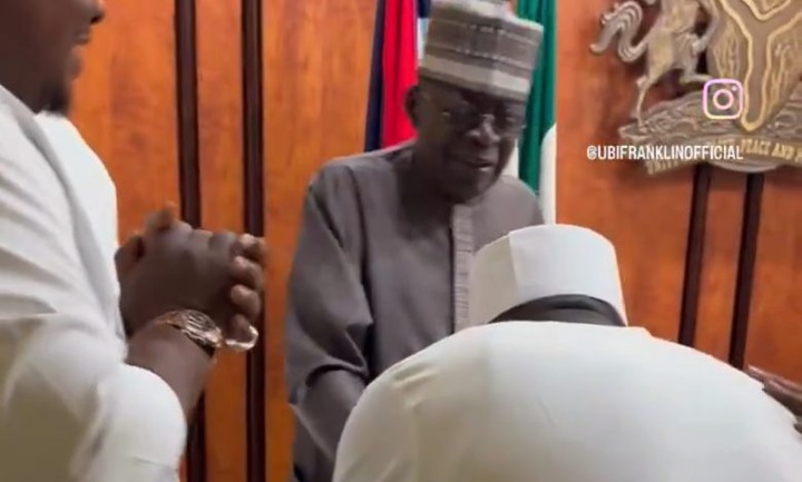 ‘They’re both your members’, Davido introduces Cubana Chief Priest, Franklin to Tinubu