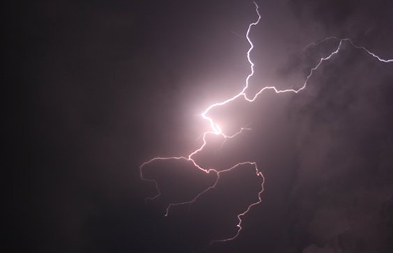 Prepare for afternoon thunderstorms – GMet issues weather alert for Ghana