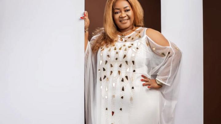 Christiana Awauni looking gorgeous in stylish Outfit