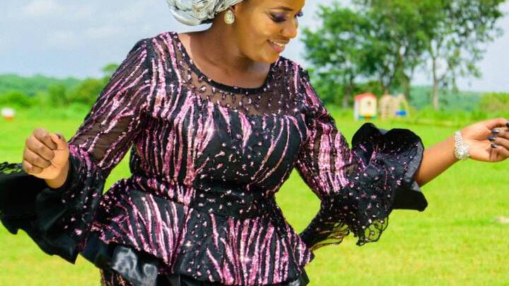 Elegant Styles for Trendy Guests and Special Occasion Hosts