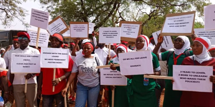 Nearly 100,000 trained health workers unemployed