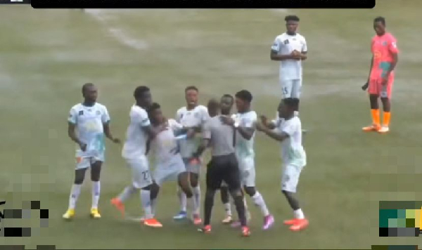 Chaos in Cameroon as referee headbutts player, forces him off for medical treatment