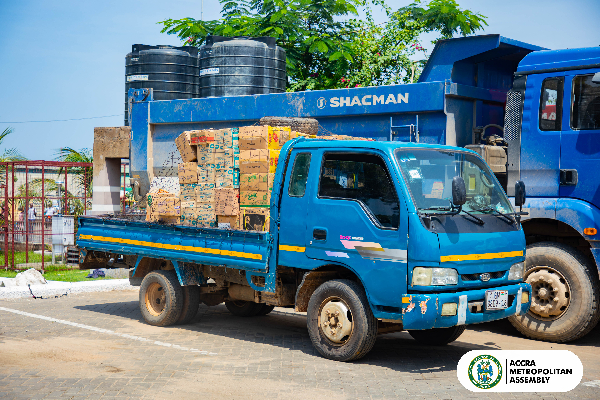 AMA clamps vehicles for violating revised street loading hours