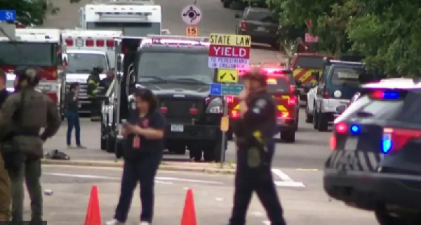 Eight wound afta man set pipo on fire for Colorado rally for Israeli hostages