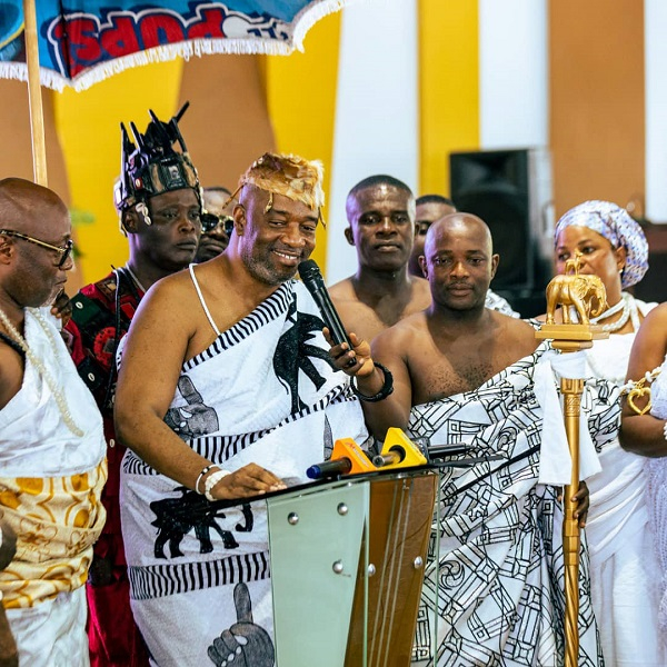 Ga Mantse expresses gratitude to Victory Baptist Church at Ayigya