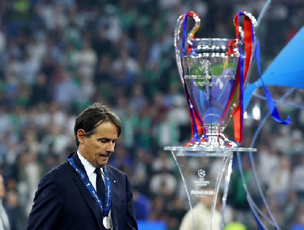 Inter Milan pay tribute to Simone Inzaghi following his departure