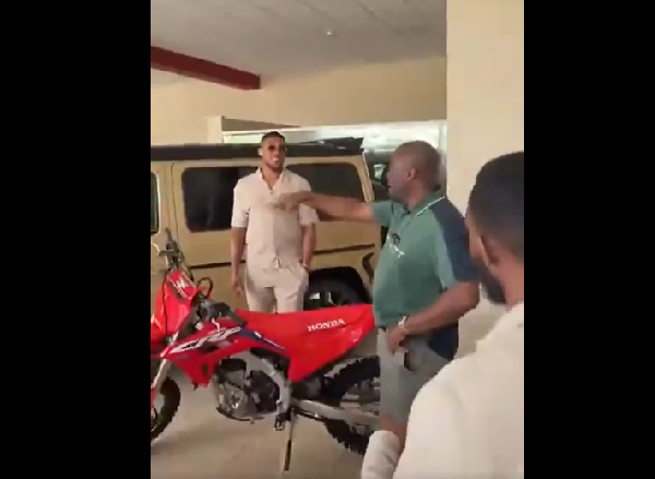 Ibrahim Mahama gifts Honda motorbike to boxing superstar Anthony Joshua