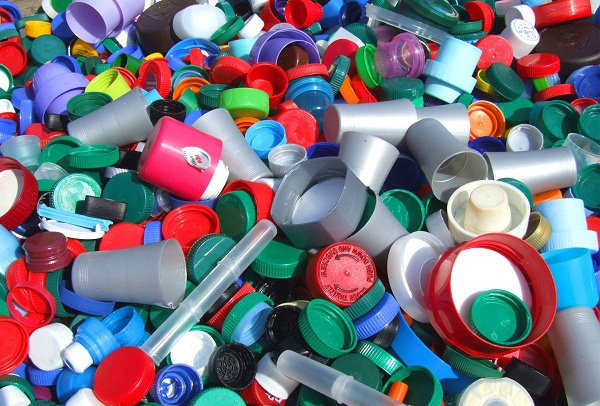 GYEM calls on goverment to ban single-use plastics