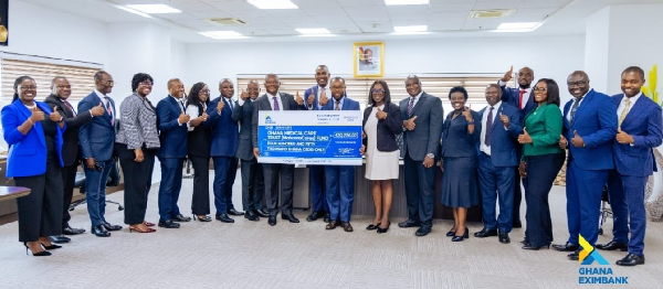Senior management of Ghana EXIM Bank donates GH₵450,000 to ‘Mahama Cares’ program