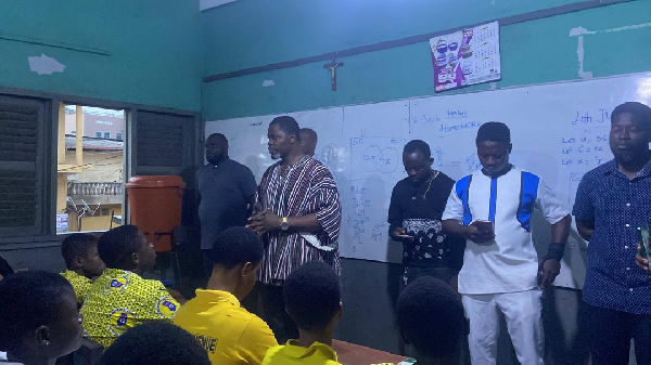 ‘It is my hope to see you pass your examinations’ – MP for Odododiodio encourages BECE students