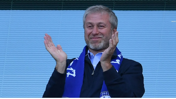 Why UK dey threaten to sue Abramovich?