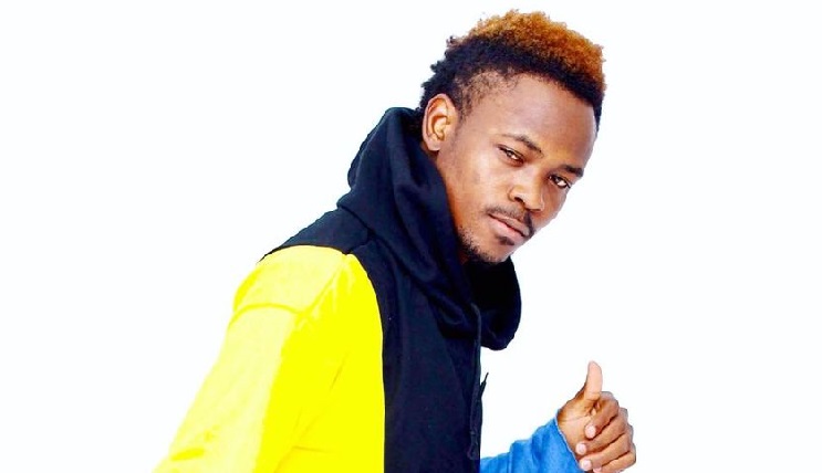 Maccasio Storms Bukom Square –