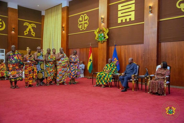 President Mahama assures Otumfuo/Asanteman of more development projects 
