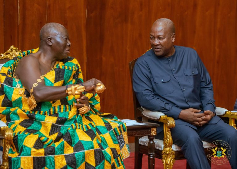 Mahama assures Otumfuo, Asanteman more development projects