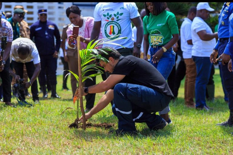Karpowership Ghana partners the Navy and Forestry Commission to plant 3,000 trees in Takoradi
