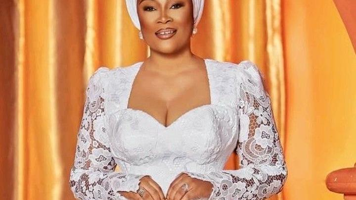 Stunning Lace Outfits for Ladies