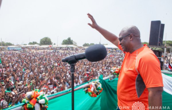 Mahama slams NPP over “deceptive” Sunyani Teaching Hospital upgrade, announces Legal backing and medical school at UENR