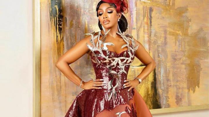 Stunning Brocade outfits styles for ladies